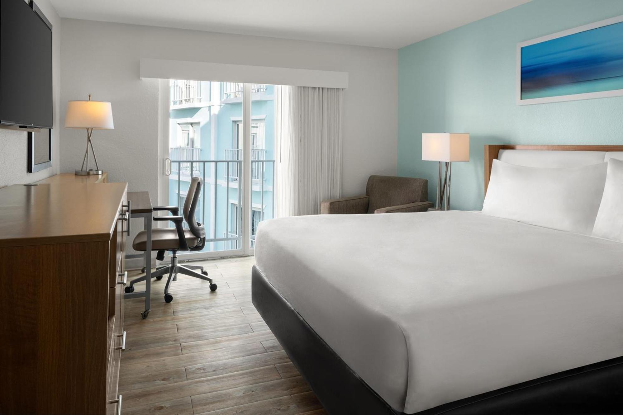 Courtyard By Marriott Nassau Downtown/Junkanoo Beach Dış mekan fotoğraf