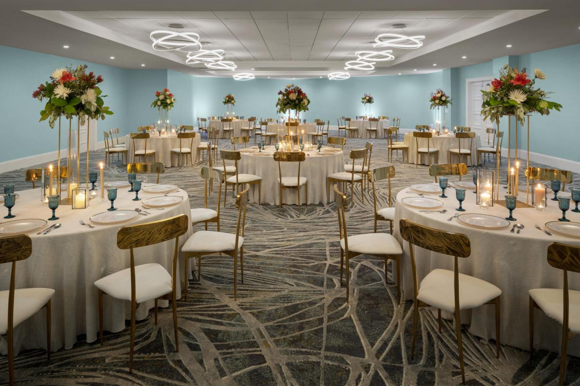 Courtyard By Marriott Nassau Downtown/Junkanoo Beach Dış mekan fotoğraf
