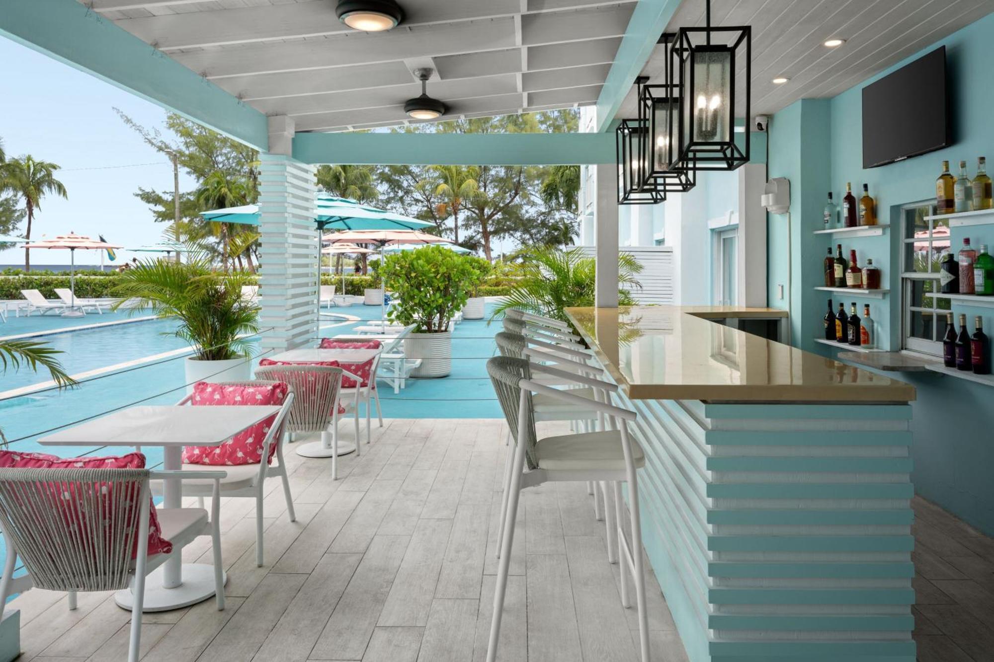 Courtyard By Marriott Nassau Downtown/Junkanoo Beach Dış mekan fotoğraf